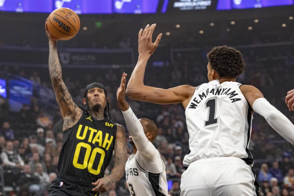 借稳定发挥 借稳定发挥