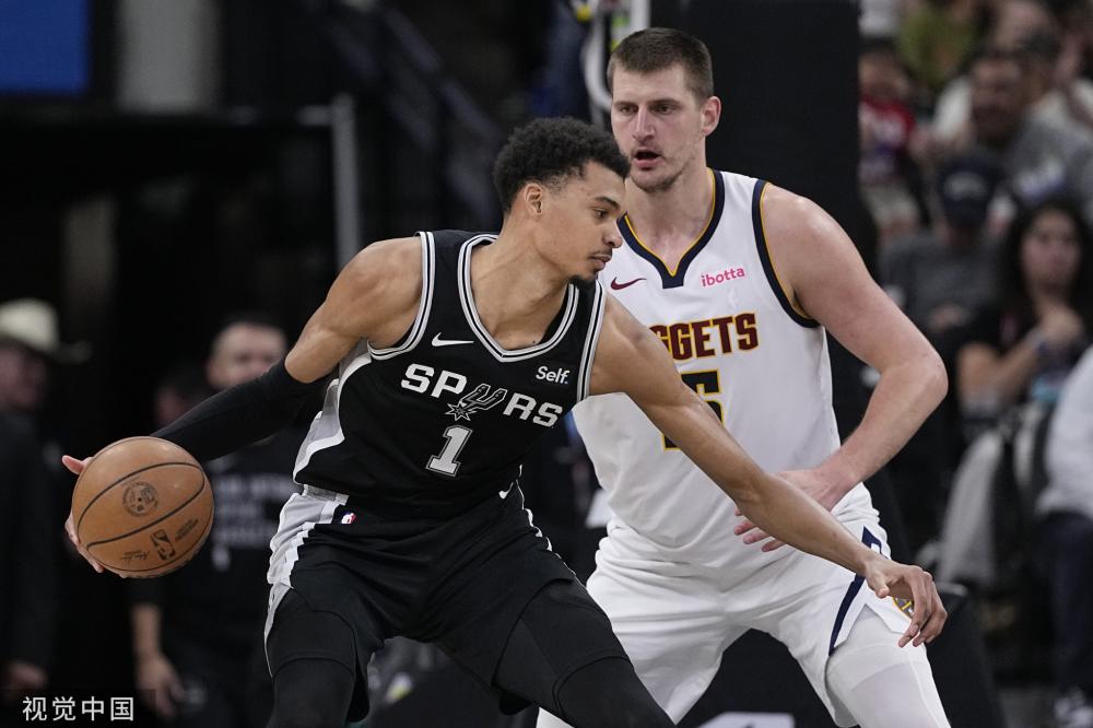 千万英镑的 千万英镑的